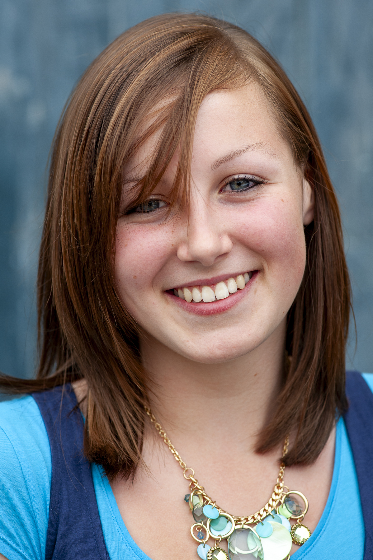 Lifestyle portraits of teenagers on location