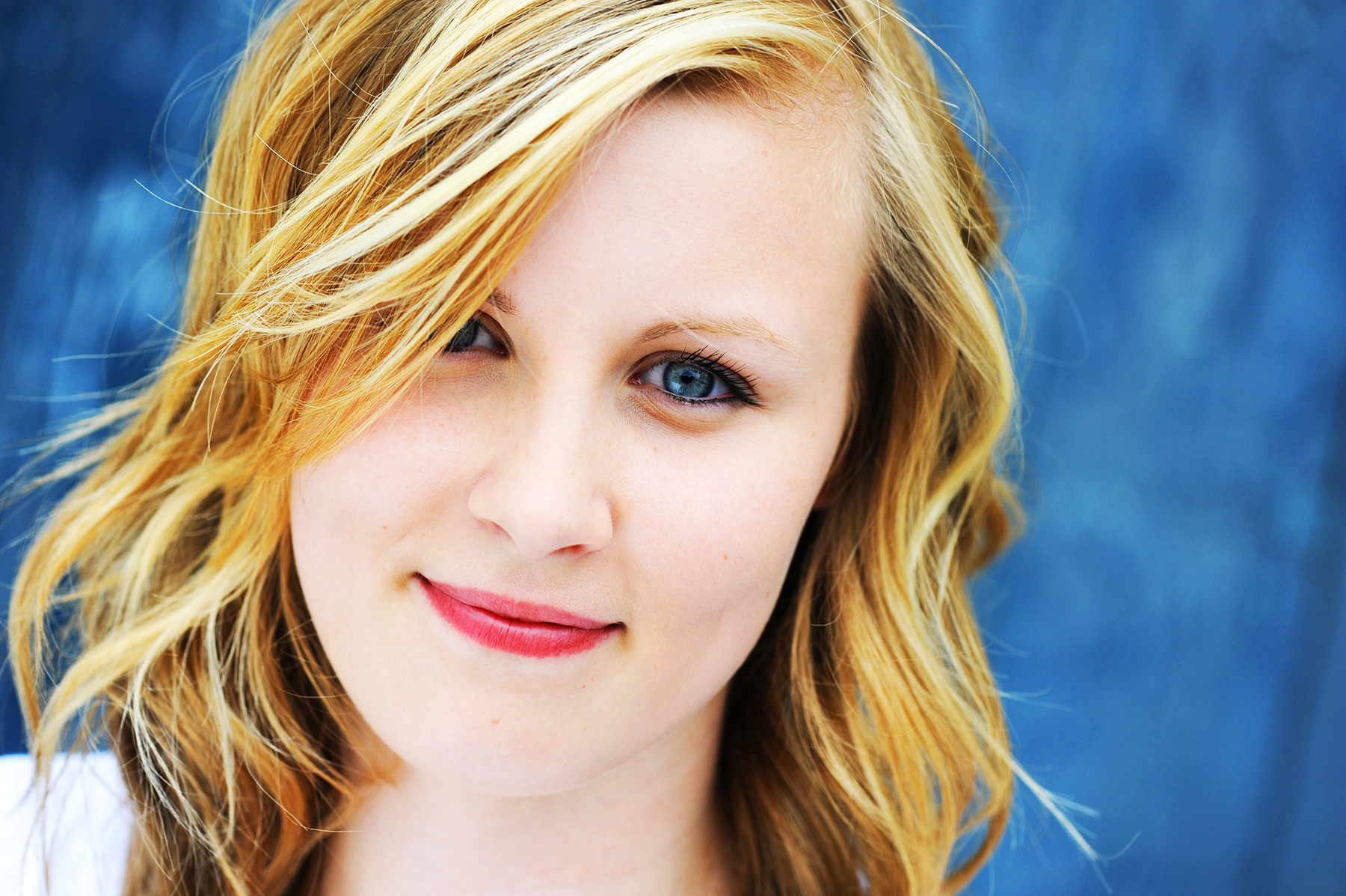 High-key lifestyle portraits of teenager on location